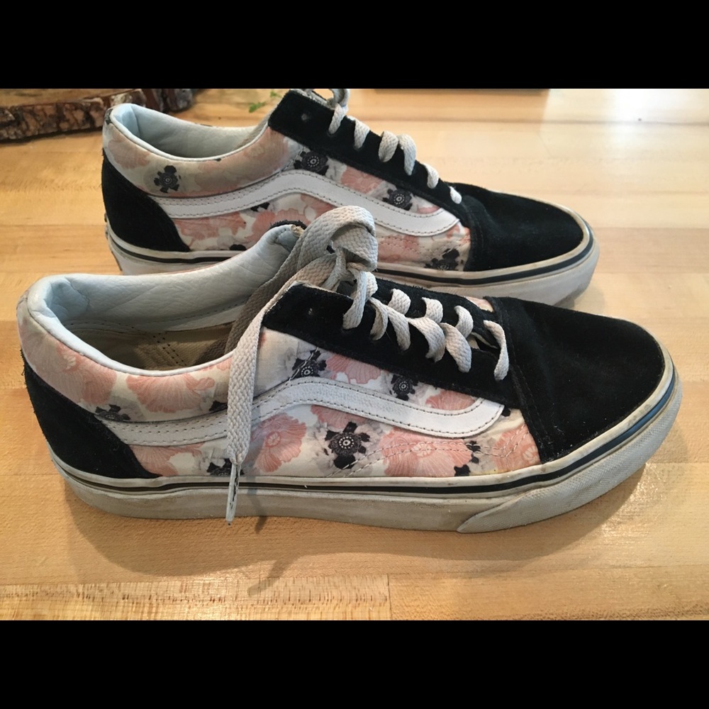 Vans women’s sneakers